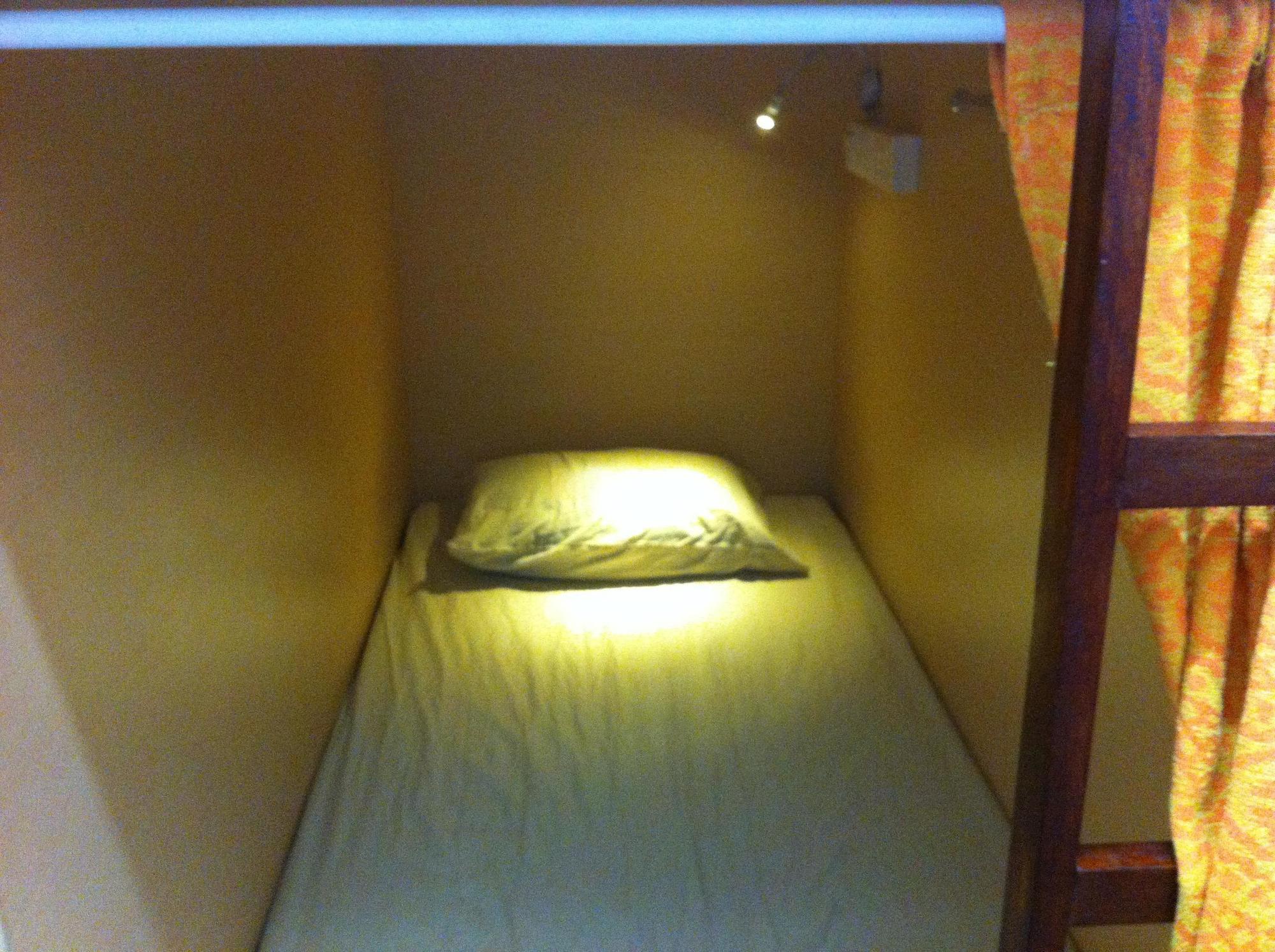 Meadows Hostel Singapore Exteriör bild